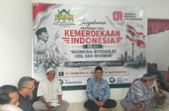Merayakan Kemerdekaan, Menemukan Jalan Pulang